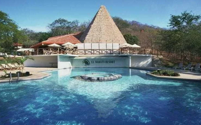 Sol Papagayo Resort