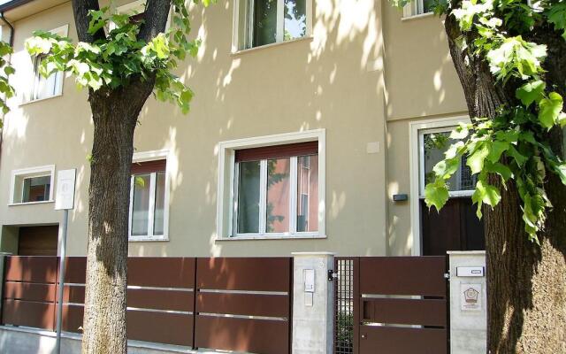 Отель I Tigli Guest House Пьяченца вид на фасад