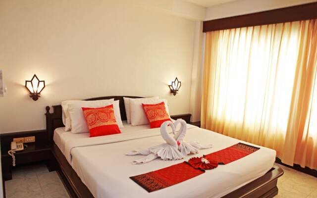Samui First House Hotel вид на фасад