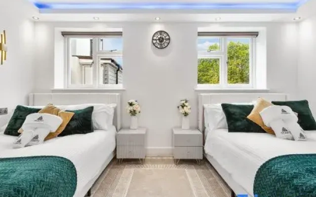 Luxury 1-Bed Apt | 7 Mins to London Eye + Terrace