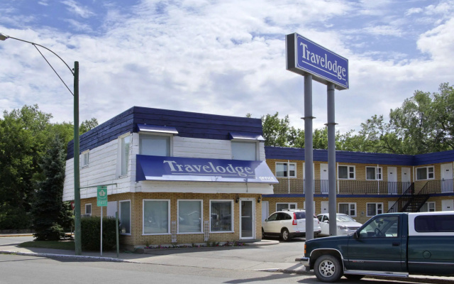 Travelodge by Wyndham Moose Jaw