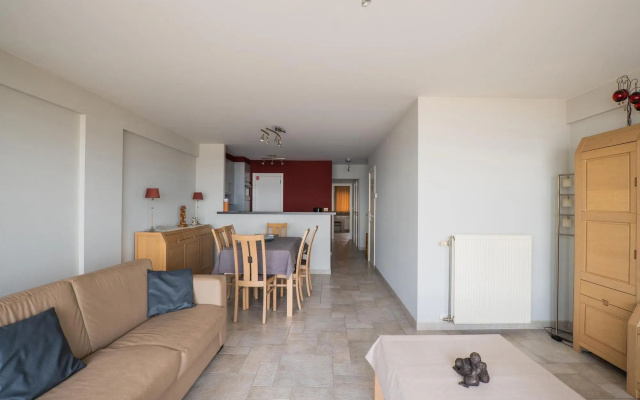 Nice apartment in Blankenberge with terrace