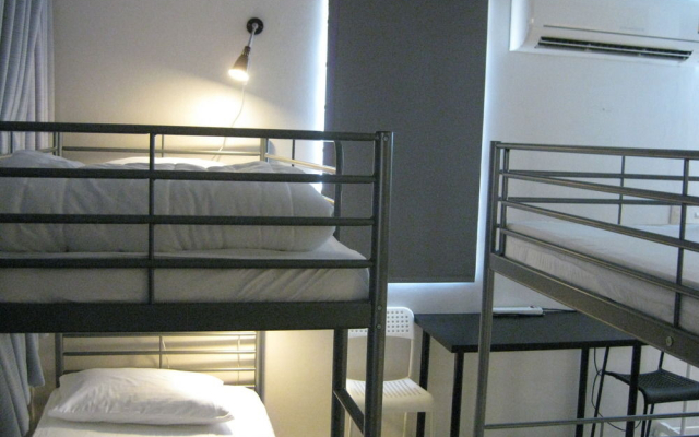Rest 3 Hostel