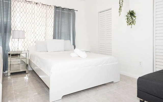 Ocean Drive Apartments