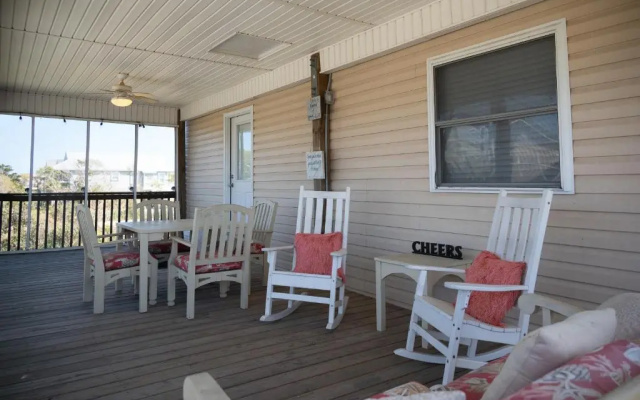 Apt Not by Oak Island Accommodations
