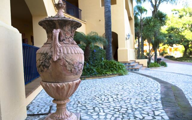Hotel Guadalmina Spa & Golf Resort вид на фасад