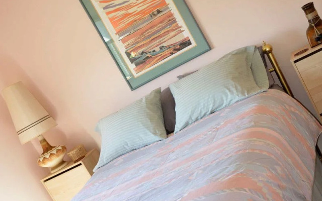 Gemstone Guest House and B&B