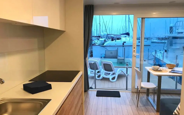 House Boat Rimini Resort