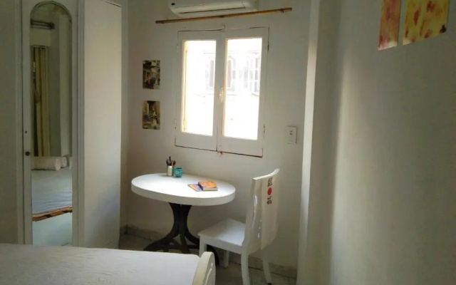 Lovely double room with AC in Downtown