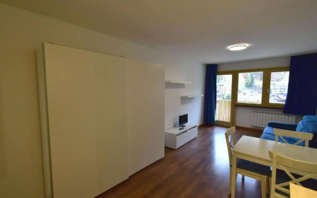 Emerald Studio Apartment