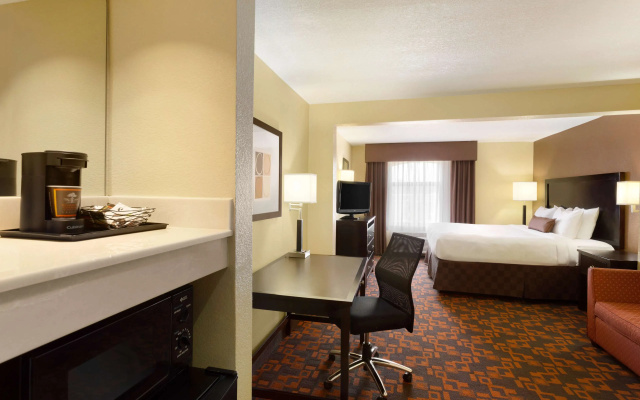 Townhome Inn And Suites