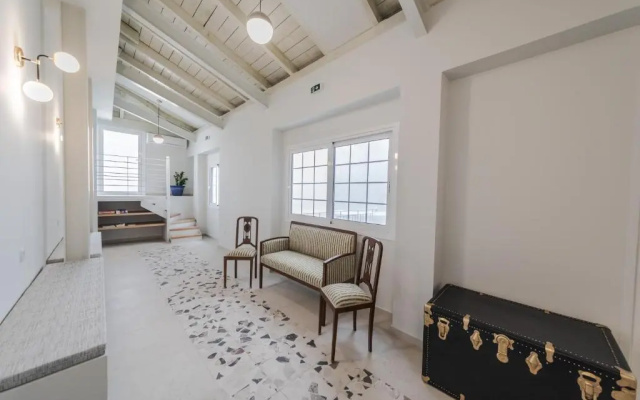 Stylish Studio Apartment - 8F House