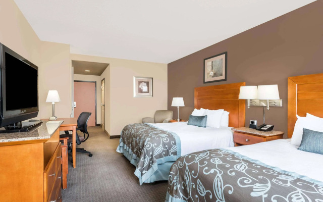 Spark by Hilton Lancaster Dutch Country