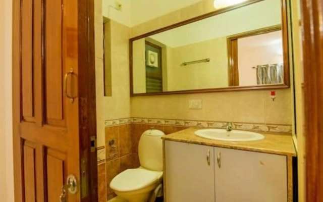 Dona Paula Apartment