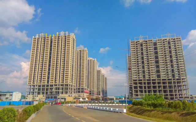 Luxurious 2Br At Meikarta Apartment