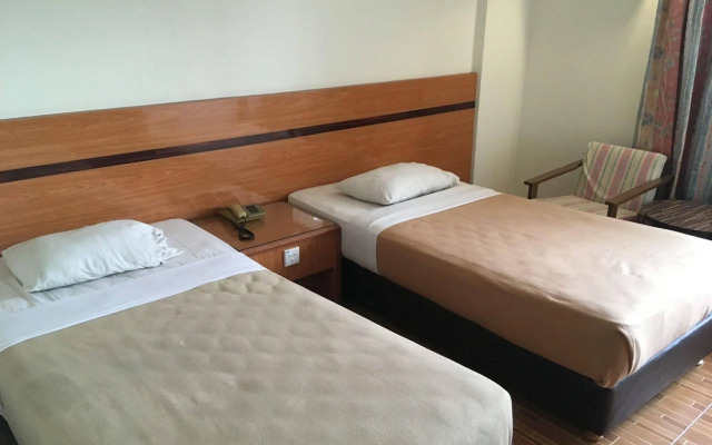 Paradise Hotel