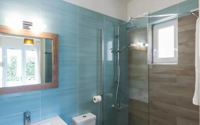 Venus Villa with Private Pool, 2min to the Beach