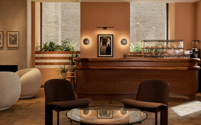 Devonshire Club & Hotel