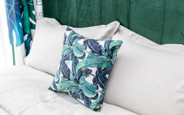 Locals Boutique Apartment Huafa Plaza 28