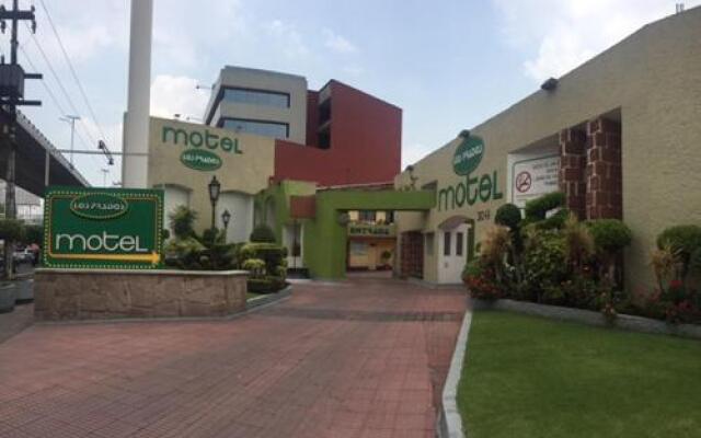Отель Motel Los Prados - Adults Only Тлальнепантла-де-Бас вид на фасад