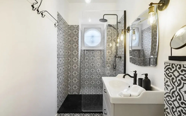 Premium Alfama 2-Br Great For Remote Workers & Digital Nomads