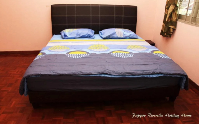Pappoo Riverside Holiday Home