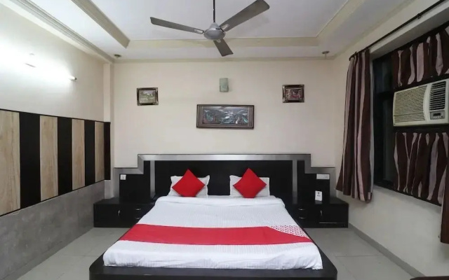 Hotel Taj Heaven By OYO Rooms