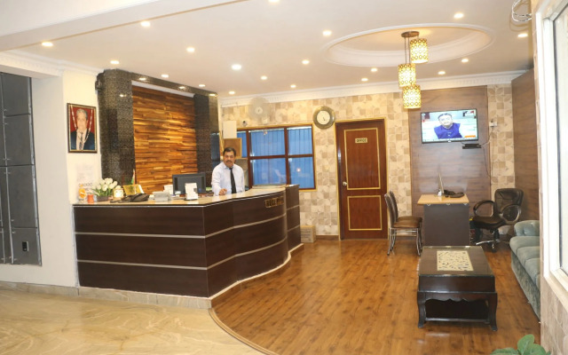 Hotel Kashish Plaza