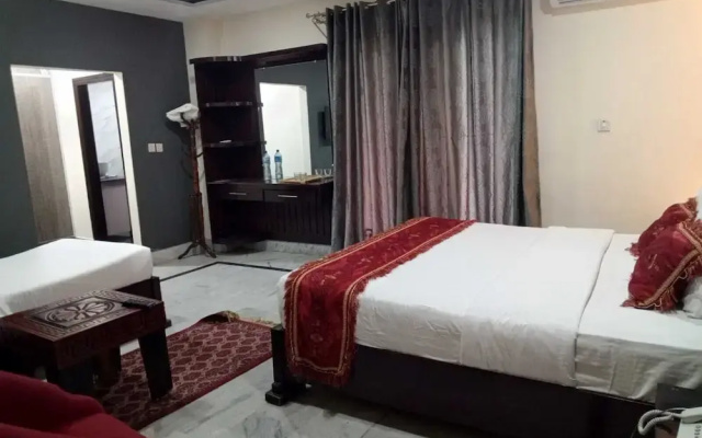 Babar Khan Hotel
