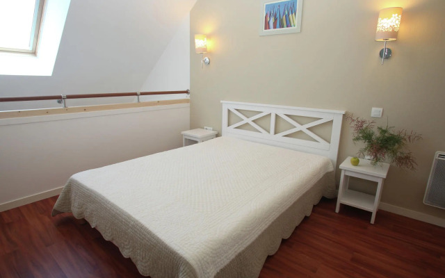 Modern Seafront Flat