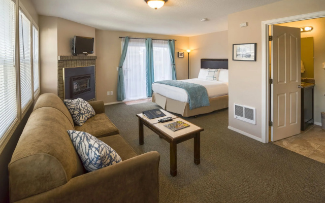 Inn at the Prom Oceanfront Seaside