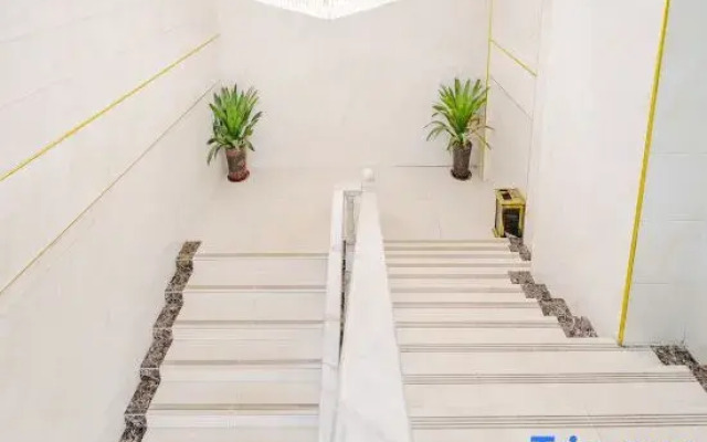Lan Gui Yuan Business Hotel