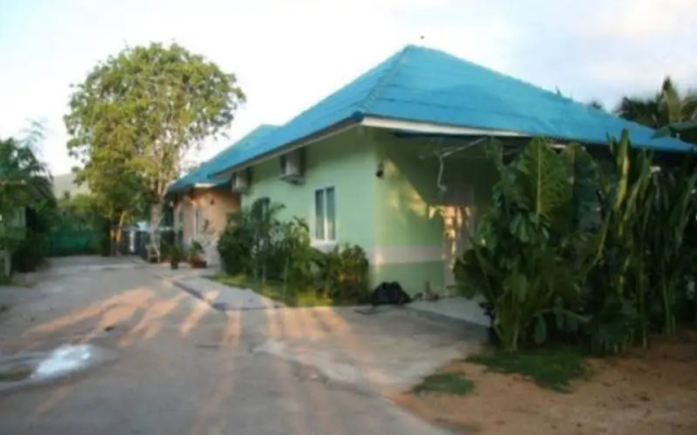 Klongtoei Resort