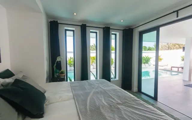 Seaview Pool Villa 3BR - Monkey Villa
