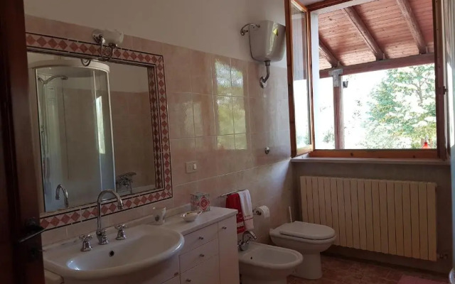 41 Via Castello Farneto