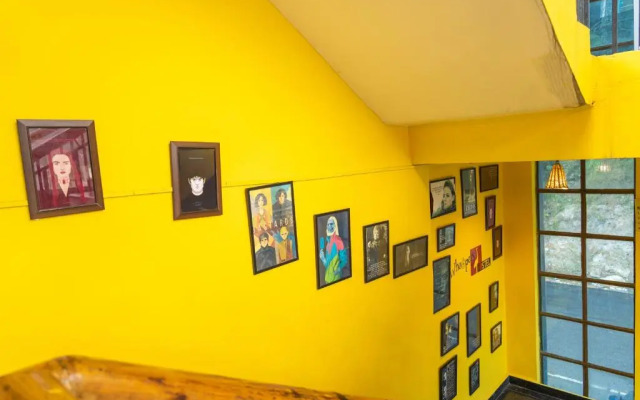 Whoopers Hostel
