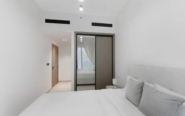 Elegant 1BR Stay in Binghatti Heights