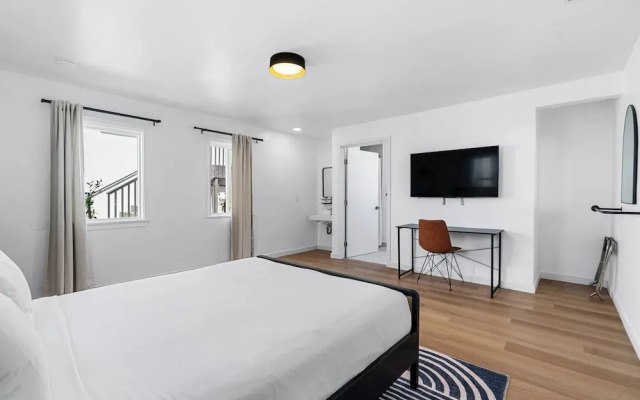 Aliza Hotel