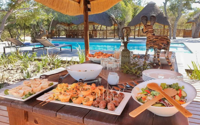 Vuyani River Lodge