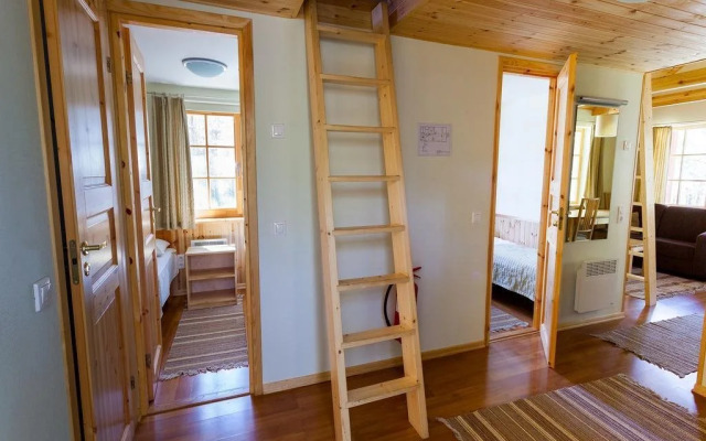 Roosta Holiday Village