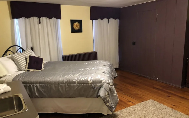 Red Rose Bed & Breakfast