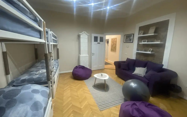 FG Boutique Hostel