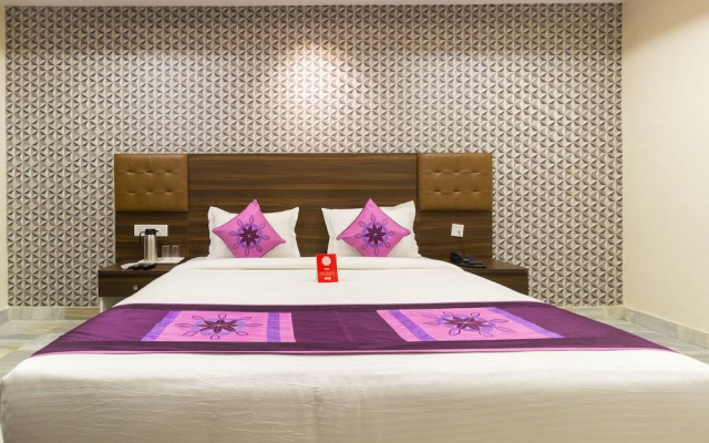 OYO 6651 Hotel Srujana Stay Inn