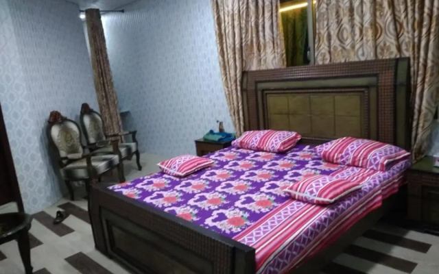 Janjua Lodges