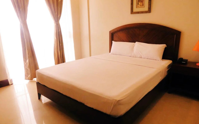 Country Chateau Hotel