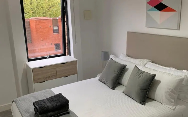 Rush Nite Nite 2 Bedroom 10