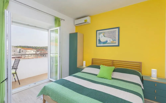 Apartments & Rooms Alagic