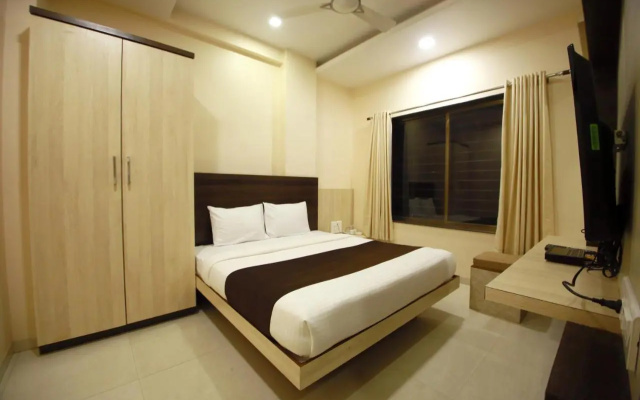 Hotel Madhuri Executive