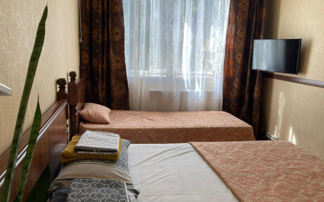 Apartment close to Roshen fountain
