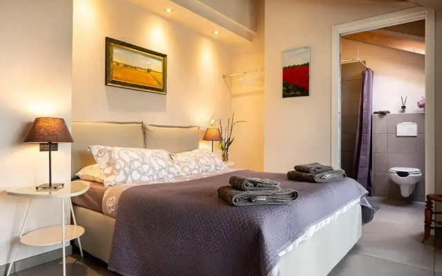 Family Friendly Italian Lakes Holiday Rental With Pool